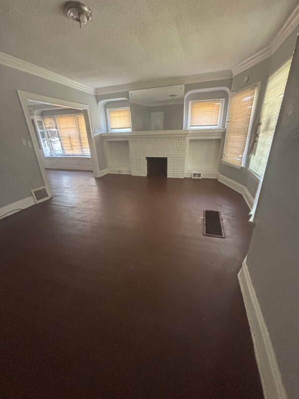 Foto del edificio - 3264 E 142nd St