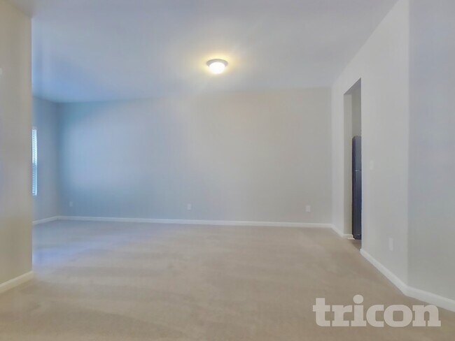 Foto del edificio - 38 Ponders Rd