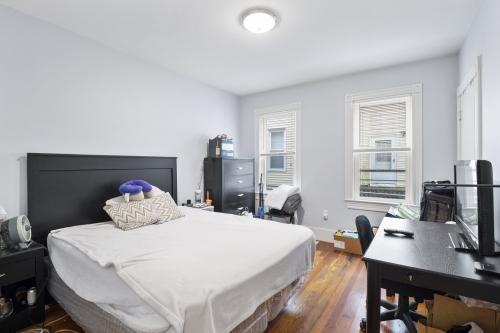 Foto del edificio - 7 bedroom in Waltham MA