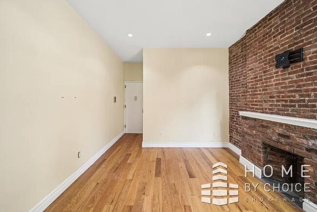 Building Photo - 2 bedroom in New York NY 10028