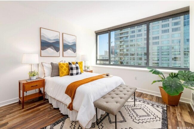 Second bedroom - 260 King St