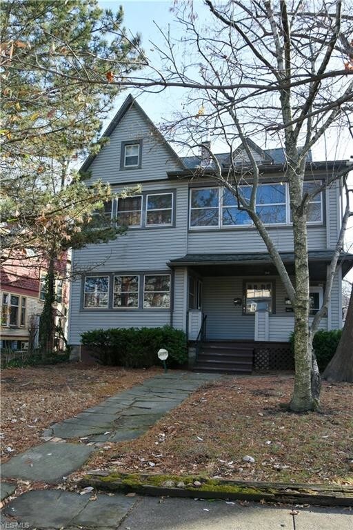 Primary Photo - 1319 W 111th St