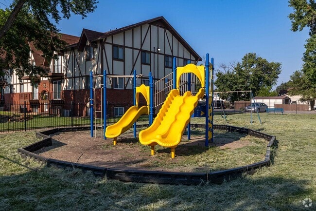 Building Photo - Kingsborough Apartments