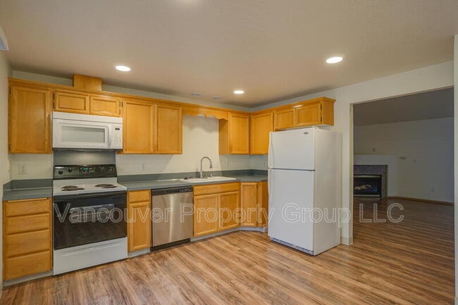 Building Photo - 19026 SE 12th Way