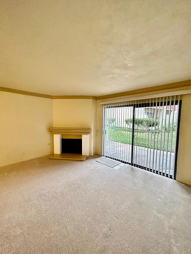 Building Photo - 21555 Burbank Blvd