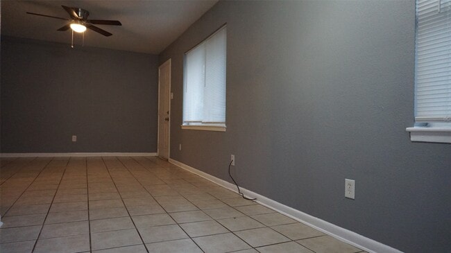 Building Photo - 604 Wilson Rd