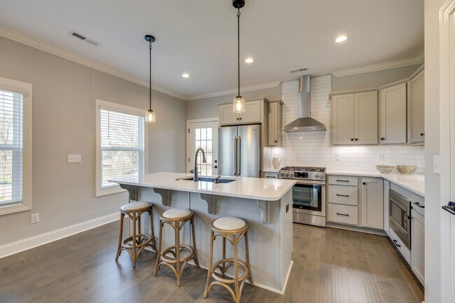 Foto del edificio - Maryville 37803 - Coming Soon! Showings begin 08/17/2026. 4-bedroom, 3.5-bath home in Maryville -...