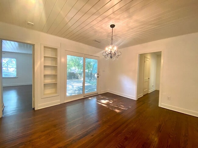 Building Photo - 3/2 Home in the Heart of Zilker!
