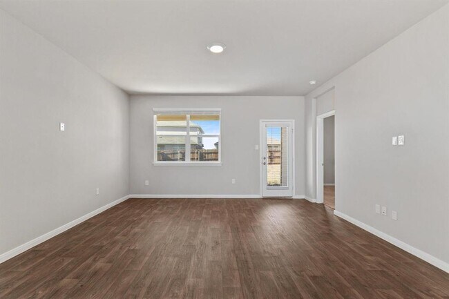 Building Photo - 187 Coralbean Dr