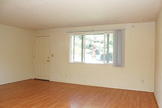 Building Photo - 4110-4116 N Willis Blvd