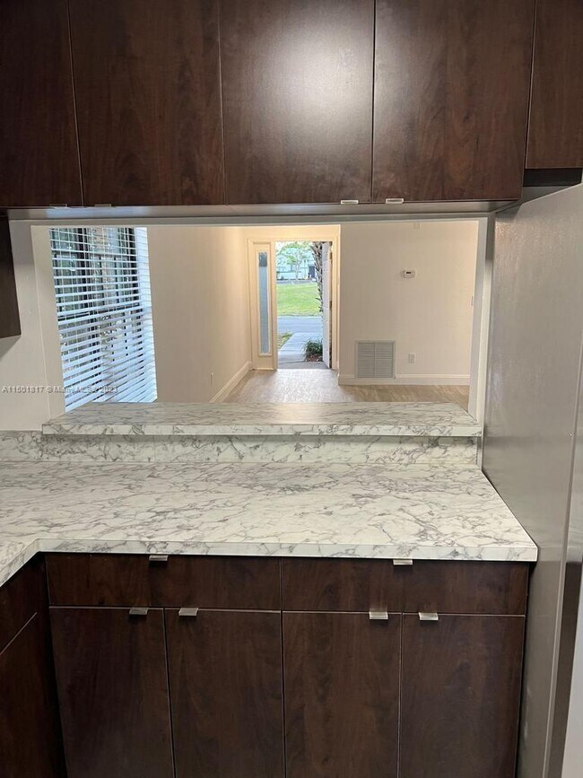 Foto del edificio - 253 SW Sterret Cir