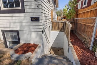 Building Photo - 1309 7th St