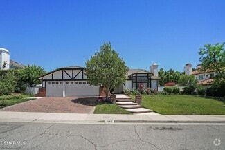 Building Photo - 1142 Earlham Ct