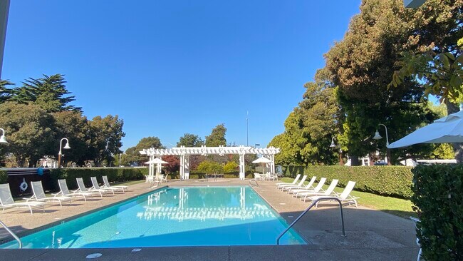 swimming pool - 101 Marina Lakes Dr