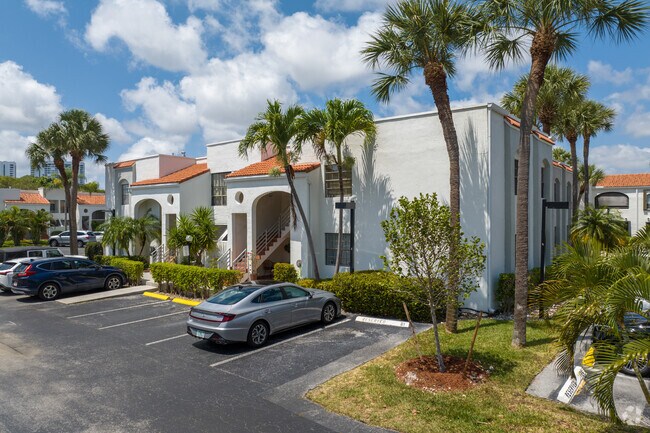 Building Photo - Mariner Village Garden Condo