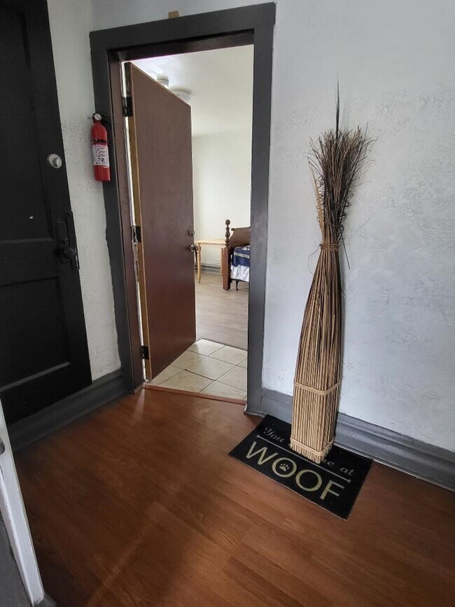 Apartment entrance - 1725 Madison St