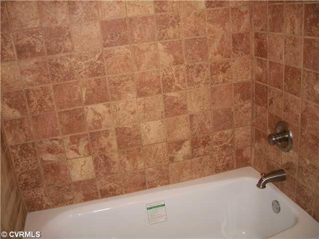 Foto del edificio - 3921 Breezy Ct
