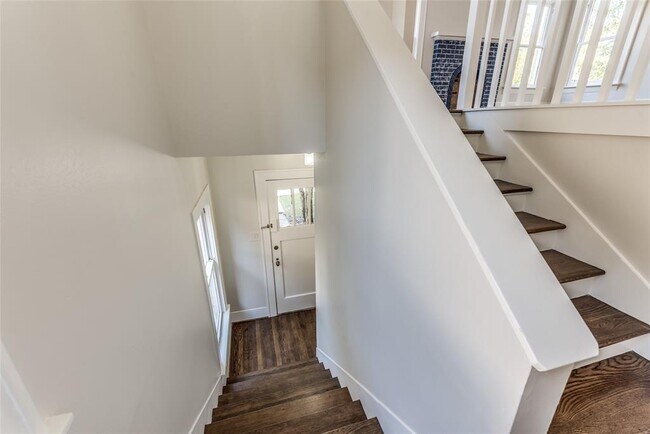 Foto del edificio - 1711 Colquitt St