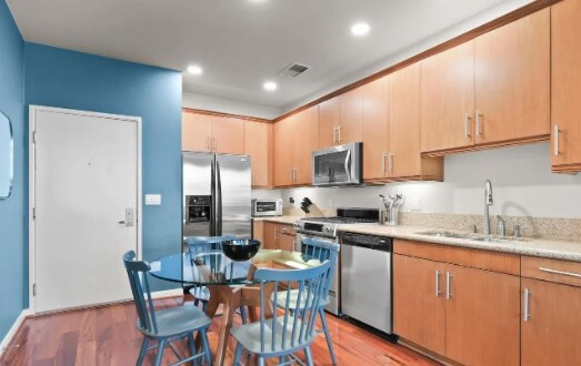Foto del edificio - 3687 Fourth Ave