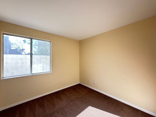 Foto del edificio - Evergreen In The Hills At Summerlin