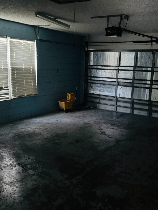 Foto del edificio - 810 Veronica Cir