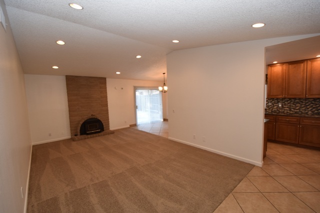 Building Photo - 6657 Briartree Way