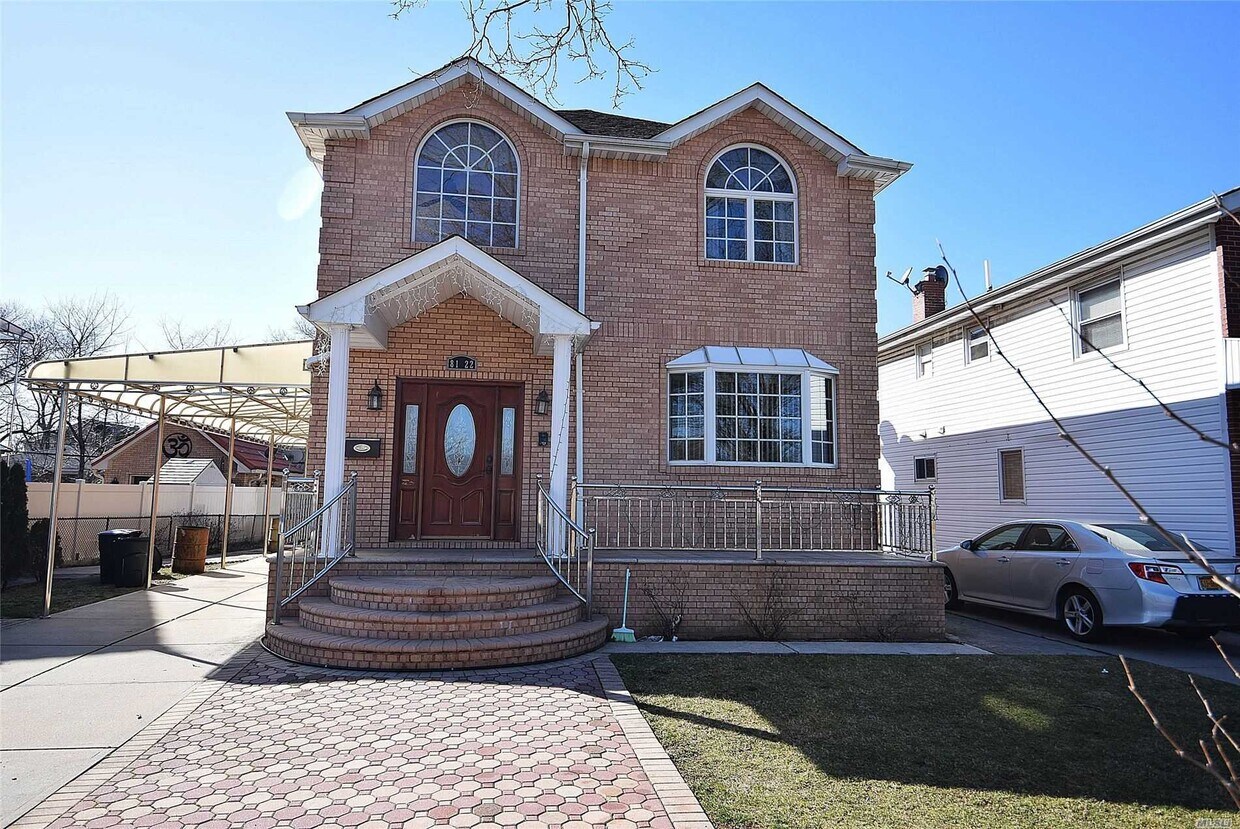 Primary Photo - 81-22 243rd St