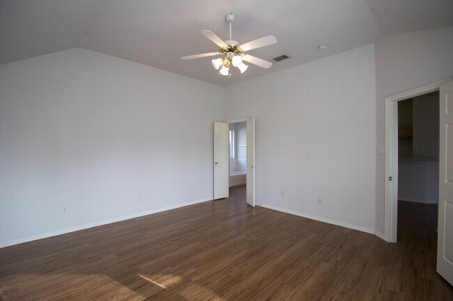 Foto del edificio - 5208 Whiting Way