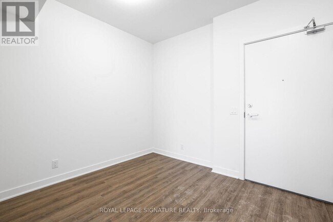 Photo du bâtiment - 51 Clarington Blvd