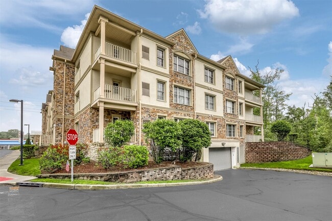 Building Photo - 24 N De Baun Ave