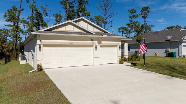 Foto del edificio - Move in now with zero deposit! This stunni...