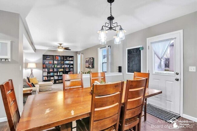 Foto del edificio - 8422 Walnut Hill
