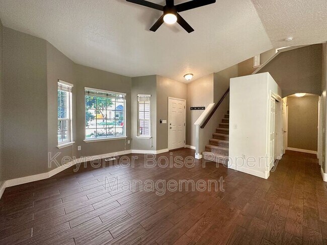 Foto del edificio - 1450 W St Patrick St