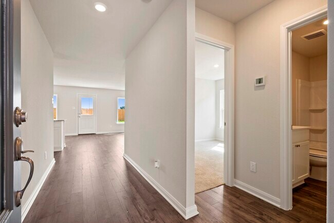 Building Photo - 409 San Miguel Crk Dr