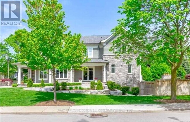 Building Photo - 177 Watson Ave