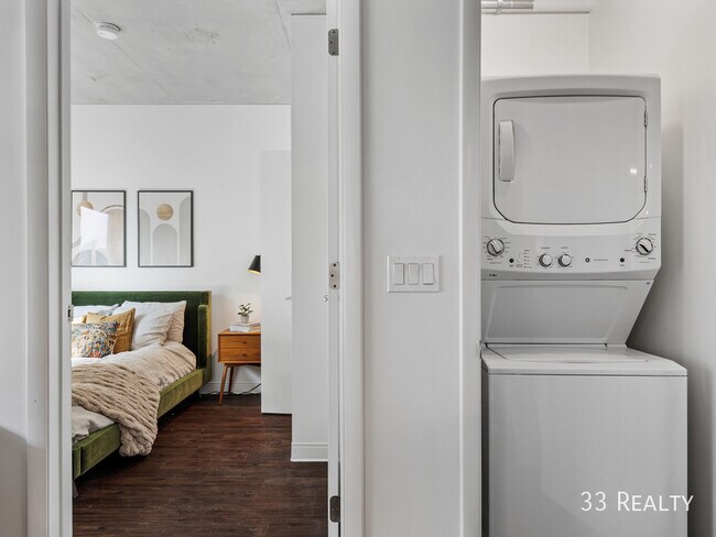 Foto del edificio - 2 Bed/2 Bath - Available ASAP!
