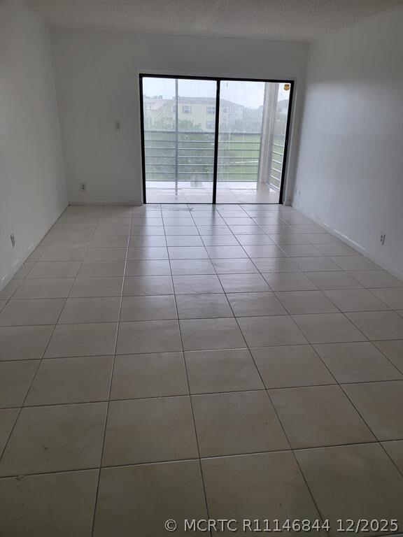 Foto del edificio - 9273 SW 8th St