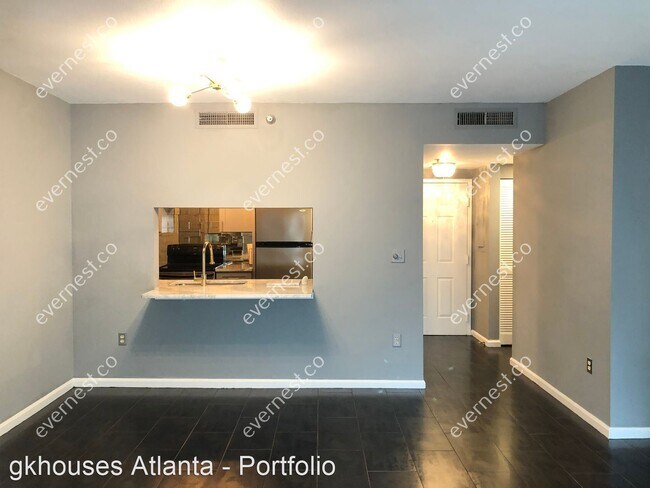Foto del edificio - 1 Biscayne Dr NW