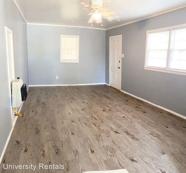 Building Photo - 2115 27th St