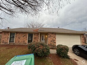 Building Photo - 6317 Redwood Ln