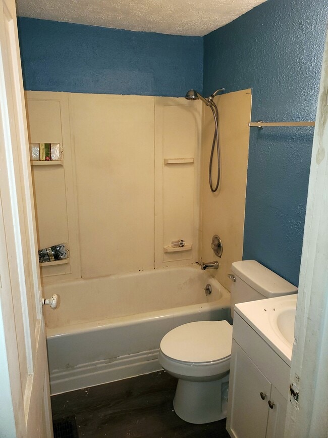 Bathroom - 1710 Liberty St