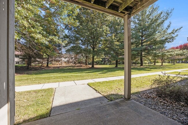 Building Photo - Byron Lakes Apartments