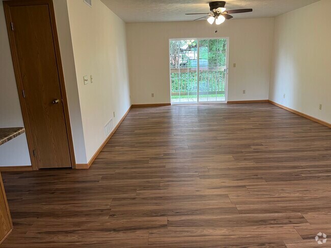 Building Photo - 5515 Tall Pines Pky