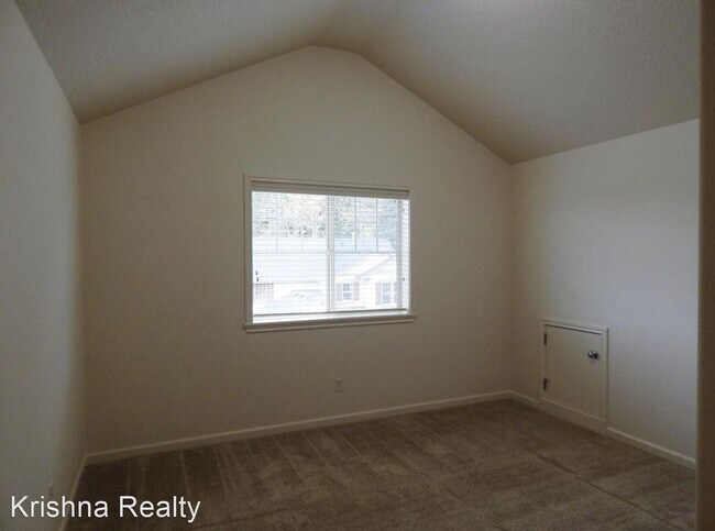 Building Photo - 4 br, 2.5 bath House - 16997 Northwest Sta...