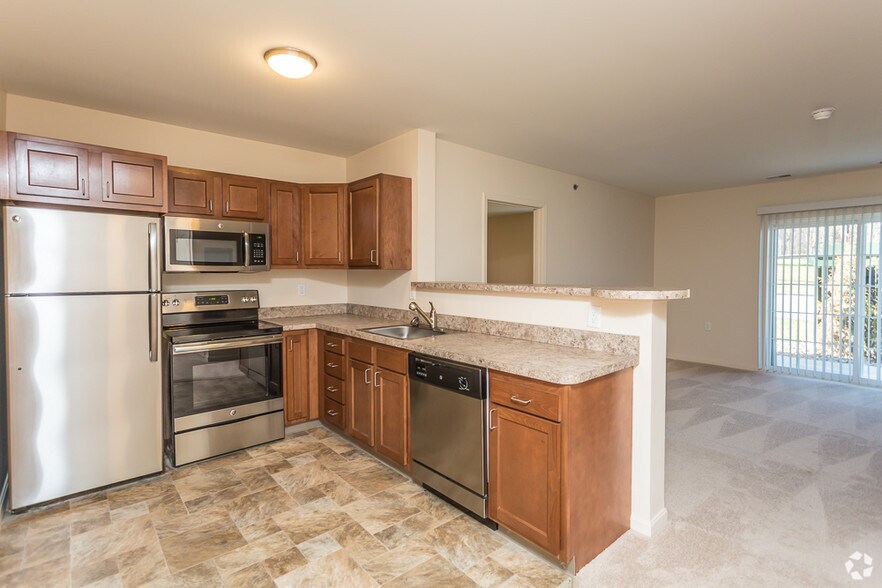 Glenwood Square Senior Apartments – One Bedroom