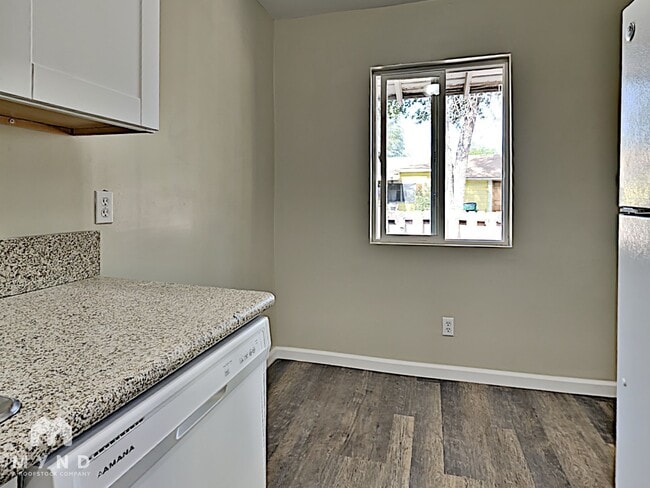 Foto del edificio - 470 Capitol Hill Ave