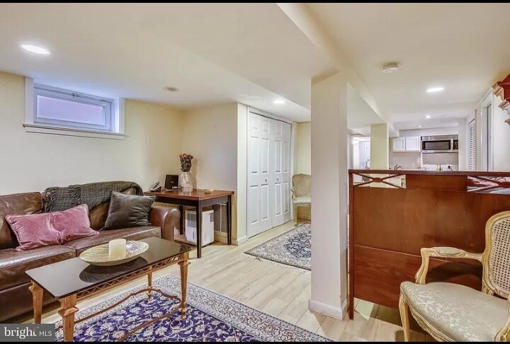 Primary Photo - 4227 Jenifer St NW