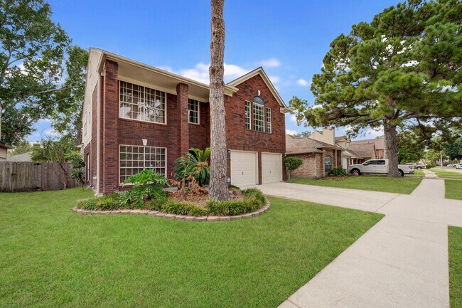 Foto del edificio - Charming 4-Bedroom Home with Modern Comfor...