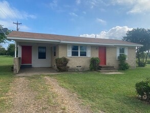 Building Photo - 2520 CR 406