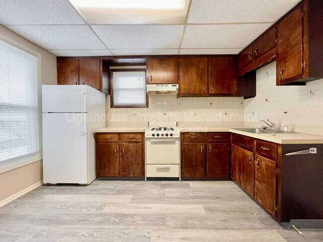 Building Photo - 3580 Marine St SW